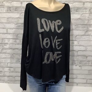 AMERICAN EAGLE Oversized LOVE graphic Tee